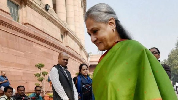 मुझसे इजाजत ली आपने, तमीज सीखो थोड़ी। मुझसे इजाजत ली आपने, तमीज सीखो थोड़ी।