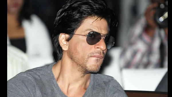 शाहरुख खान के फैंस बेहद खुश हैं शाहरुख खान के फैंस बेहद खुश हैं