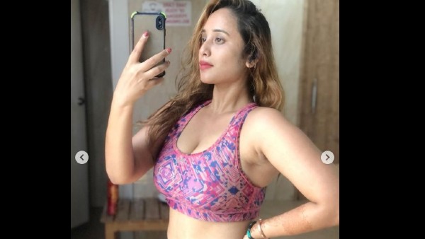 मेरे अकाउंट से ग्लैमर भी नहीं खत्म होगा- रानी चटर्जी मेरे अकाउंट से ग्लैमर भी नहीं खत्म होगा- रानी चटर्जी