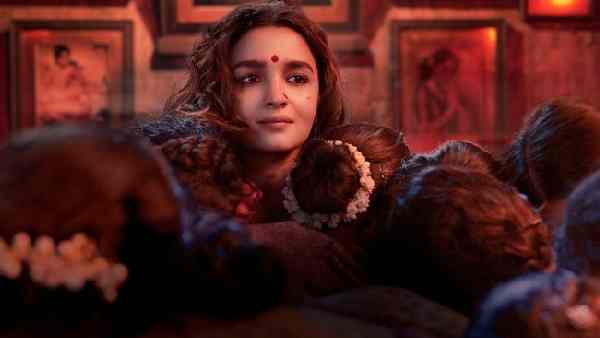 तीसरी सबसे बड़ी ओपनिंग तीसरी सबसे बड़ी ओपनिंग