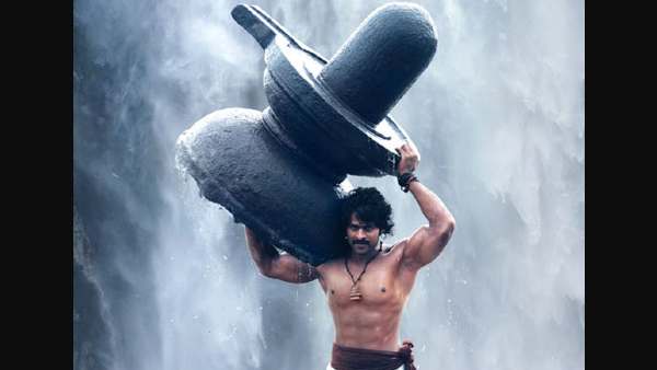 Bahubali - The Beginning (2015)