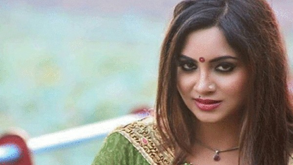 अर्शी खान की झलक अर्शी खान की झलक