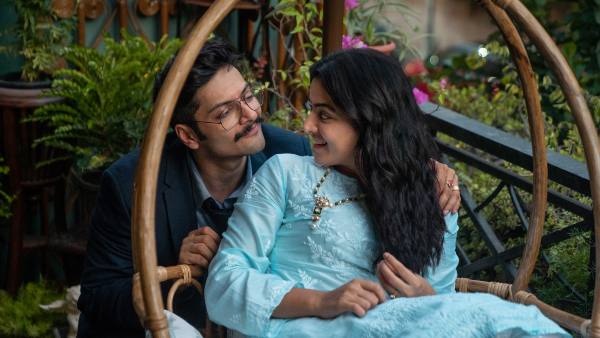 netflix-unveils-the-first-look-of-vishal-bhardwaj-s-upcoming-spy-thiller-khufiya-starring-tabu netflix-unveils-the-first-look-of-vishal-bhardwaj-s-upcoming-spy-thiller-khufiya-starring-tabu