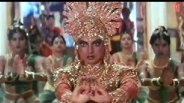शेशनाग के साथ आईं रेखा शेशनाग के साथ आईं रेखा