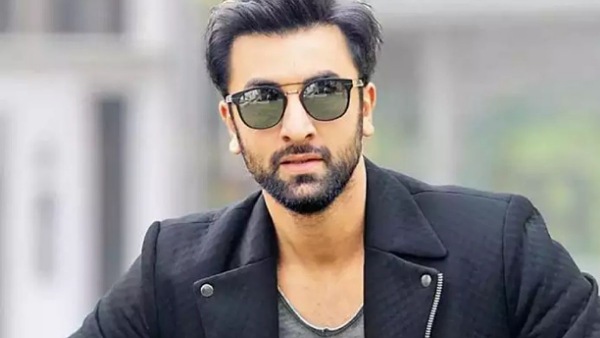 इस एक्टर की एक्स वाईफ से मिलने शूटिंग फ्लोर पर जाते थे रणबीर : इस एक्टर की एक्स वाईफ से मिलने शूटिंग फ्लोर पर जाते थे रणबीर :