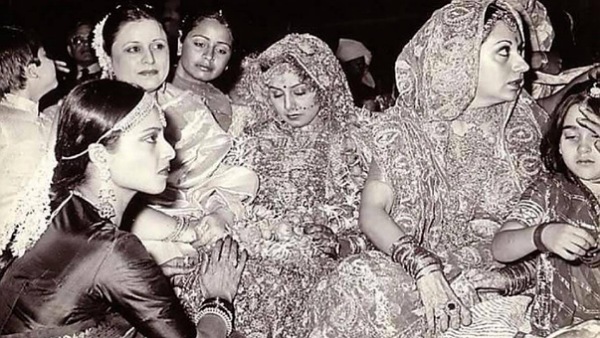किसके नाम का सिंदूर लगाती हैं रेखा : किसके नाम का सिंदूर लगाती हैं रेखा :