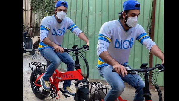 बेहद आलीशान है घर बेहद आलीशान है घर