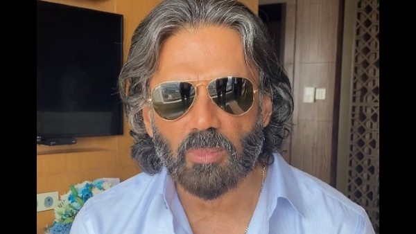 अन्ना बनकर मैं खुश हूं- सुनील शेट्टी अन्ना बनकर मैं खुश हूं- सुनील शेट्टी