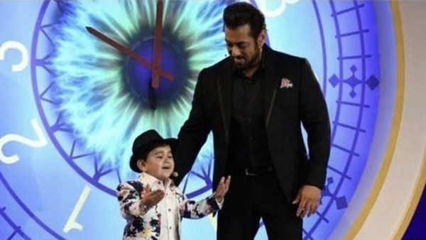 salman-khan-s-bigg-boss-16-whopping-earnings-will-shock-you-know-the-increase-in-viewership salman-khan-s-bigg-boss-16-whopping-earnings-will-shock-you-know-the-increase-in-viewership