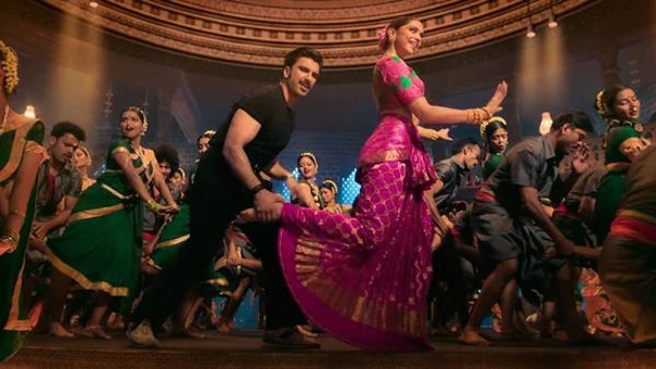 रोहित शेट्टी का भी टूटा रिकॉर्ड रोहित शेट्टी का भी टूटा रिकॉर्ड
