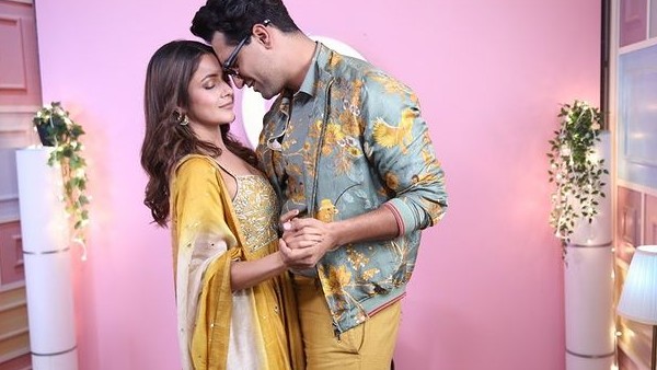 शहनाज गिल और विकी कौशल की रोमांटिक फोटो शहनाज गिल और विकी कौशल की रोमांटिक फोटो