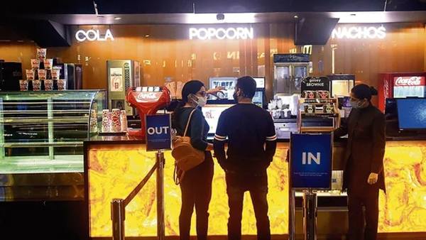 cinema-halls-owners-can-restrict-outside-food-in-theatres-fix-own-rates-says-supreme-court cinema-halls-owners-can-restrict-outside-food-in-theatres-fix-own-rates-says-supreme-court
