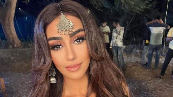 bigg-boss-ex-contestant-mahek-chahal-was-in-serios-condition-hospitalised-in-icu-and-on-ventilator bigg-boss-ex-contestant-mahek-chahal-was-in-serios-condition-hospitalised-in-icu-and-on-ventilator