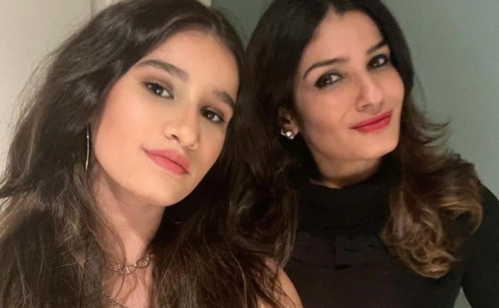Raveena Tandon daughter Rasha wrote an emotional note for her mother, went viral on social media - Hindi Filmibeat