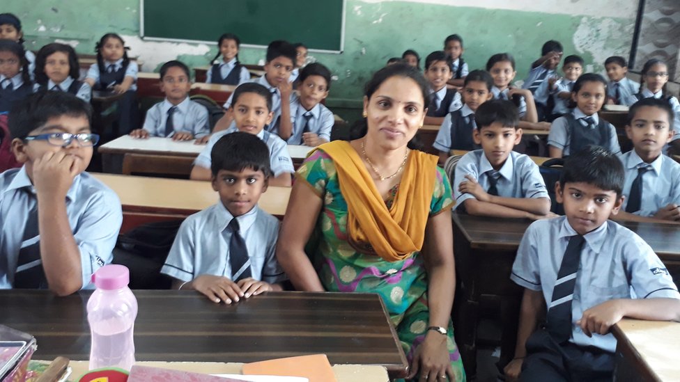 सनी पवार की क्लास टीचर.